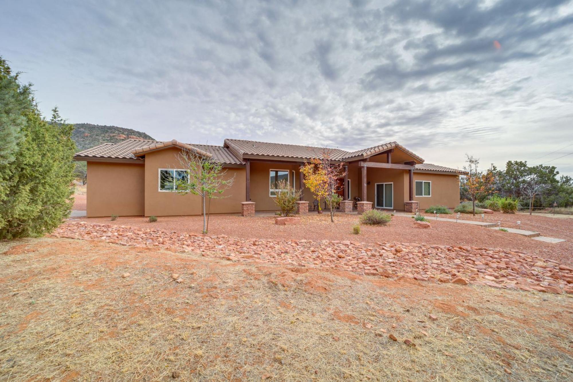 Red Rock Dog-Friendly Home Near Hiking Trails! 塞多纳 外观 照片