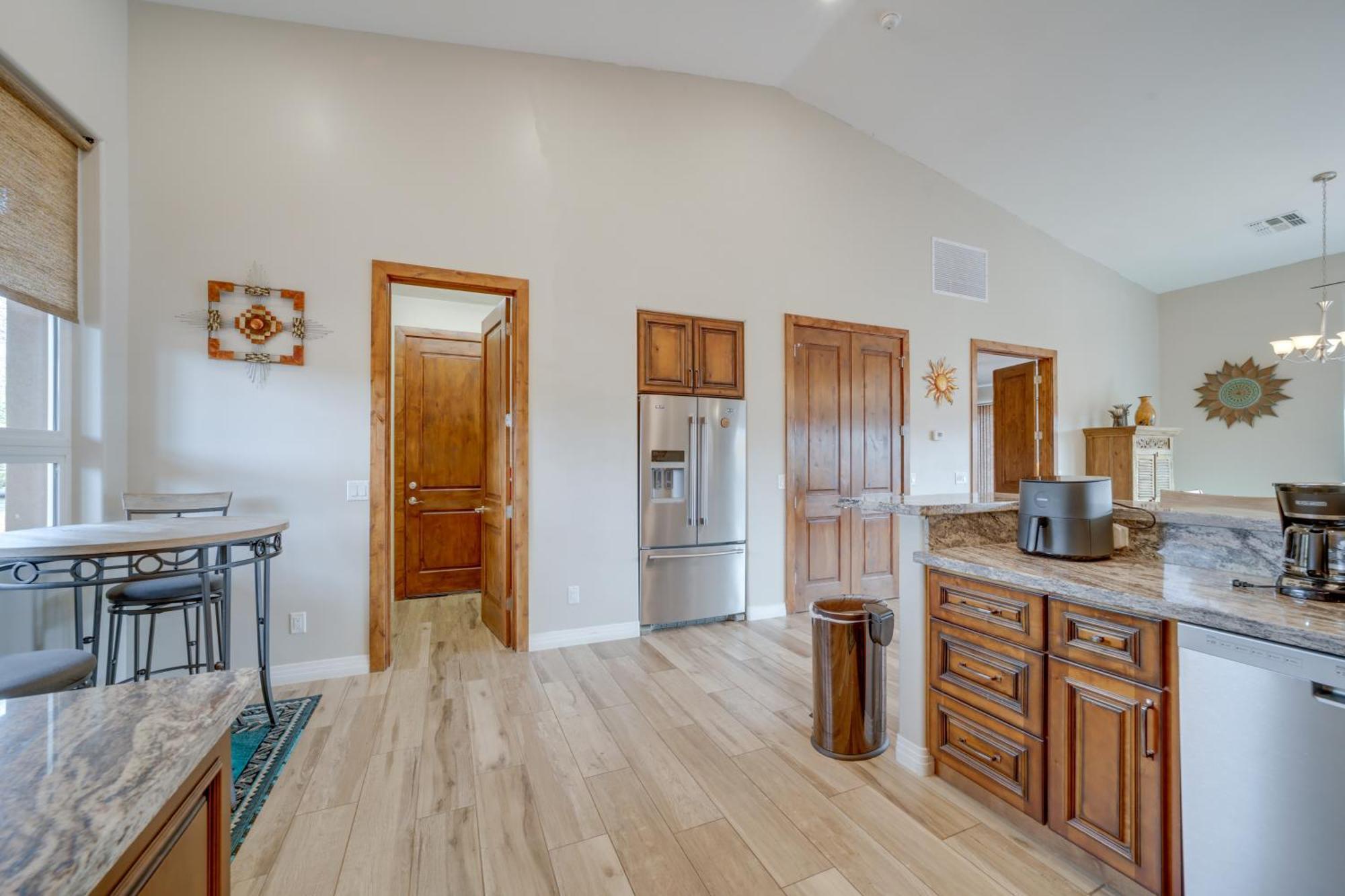 Red Rock Dog-Friendly Home Near Hiking Trails! 塞多纳 外观 照片